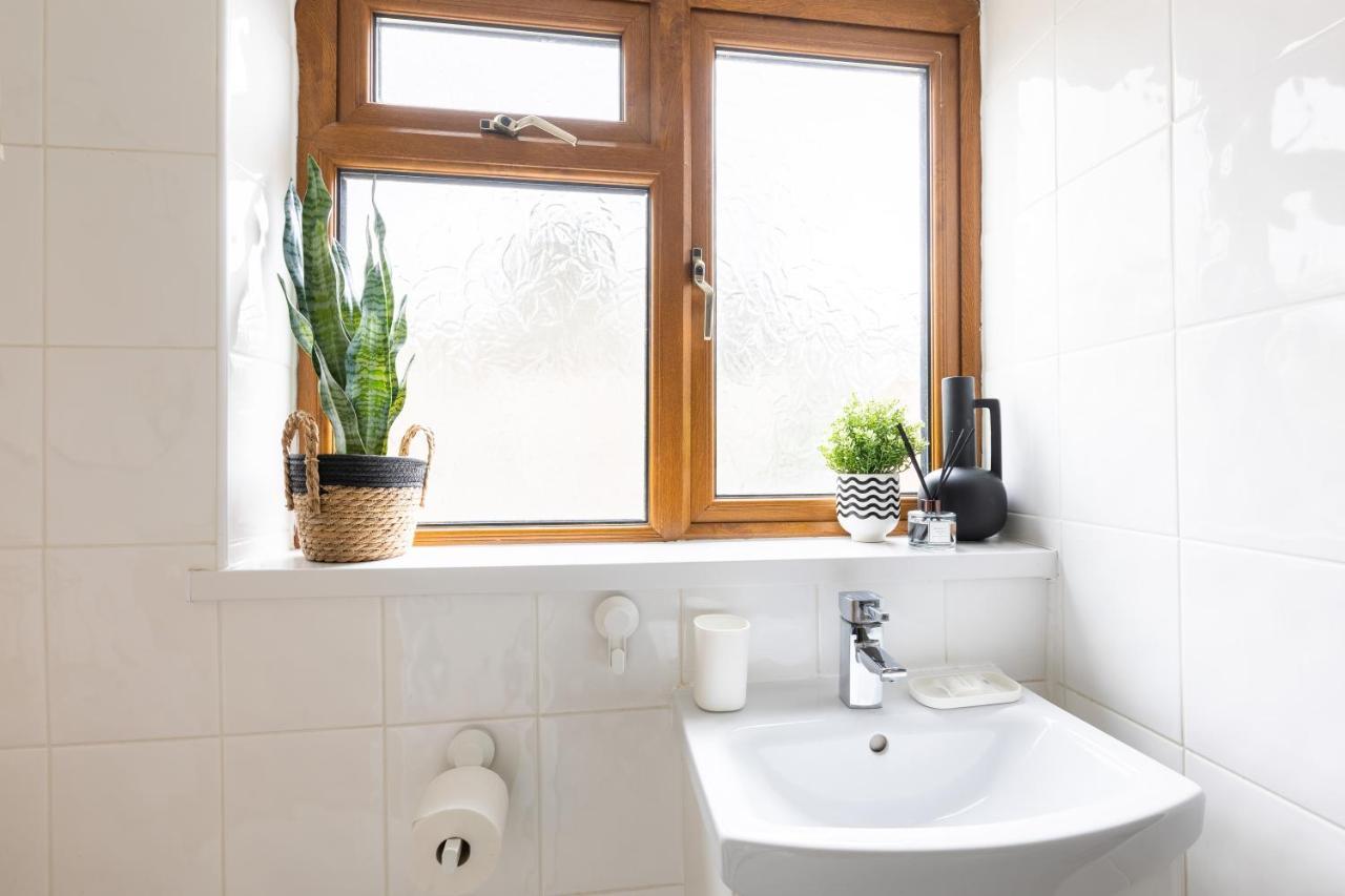 Levi Suite By Koya Homes - 3-Bedroom Home, Downtown Cardiff, Free Parking Ngoại thất bức ảnh