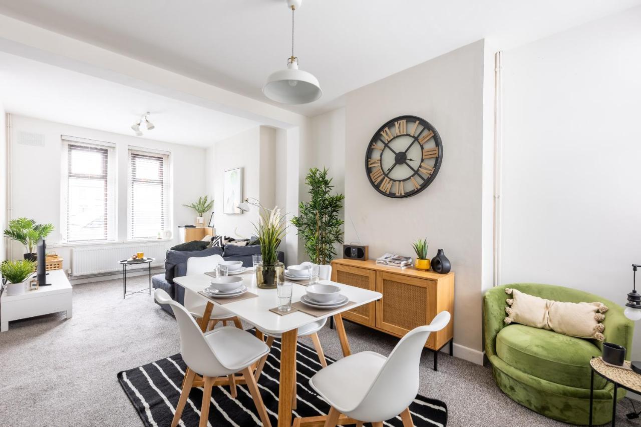 Levi Suite By Koya Homes - 3-Bedroom Home, Downtown Cardiff, Free Parking Ngoại thất bức ảnh