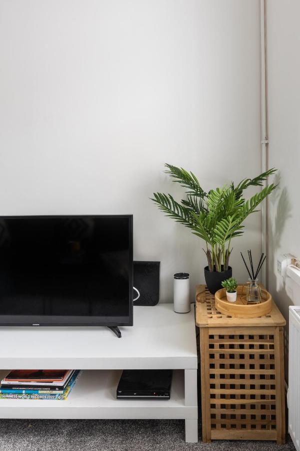 Levi Suite By Koya Homes - 3-Bedroom Home, Downtown Cardiff, Free Parking Ngoại thất bức ảnh