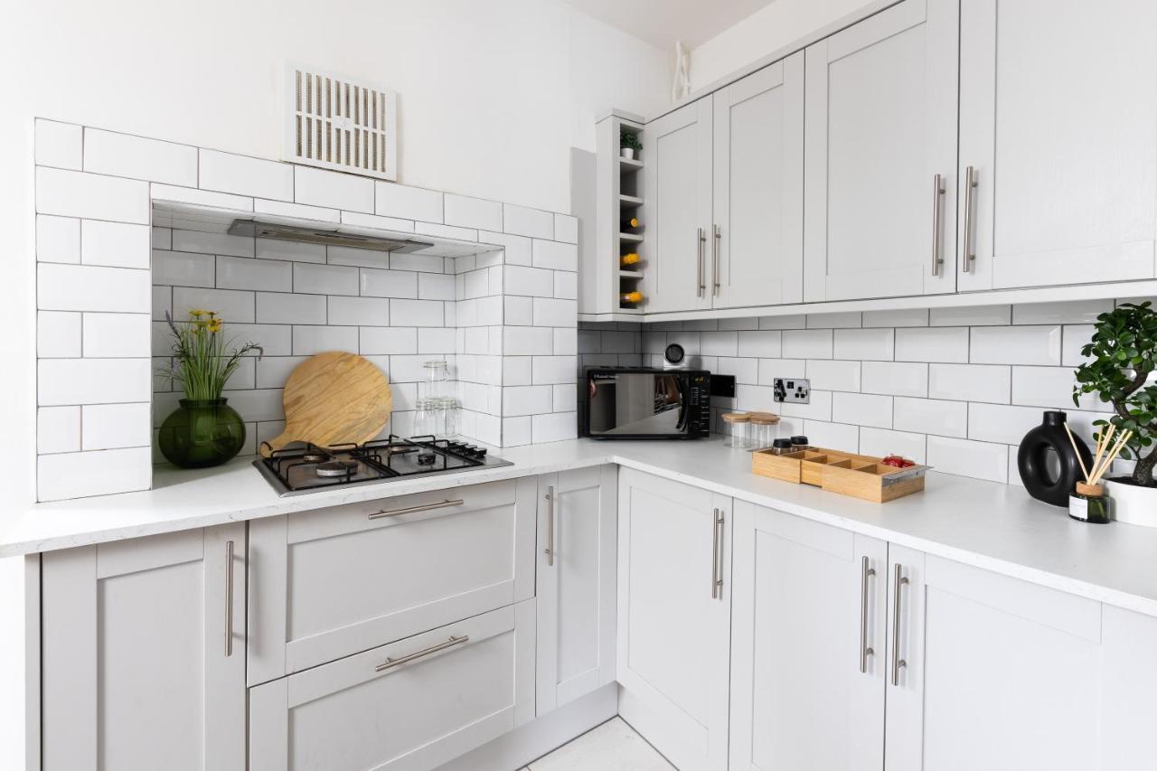 Levi Suite By Koya Homes - 3-Bedroom Home, Downtown Cardiff, Free Parking Ngoại thất bức ảnh